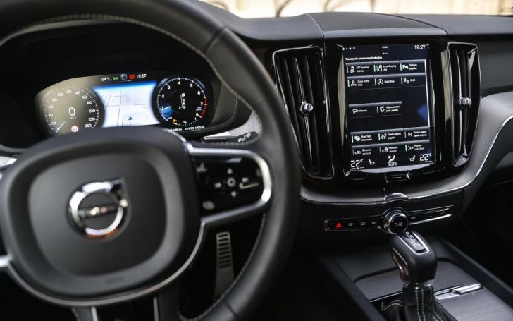 Volvo XC60 R-Design