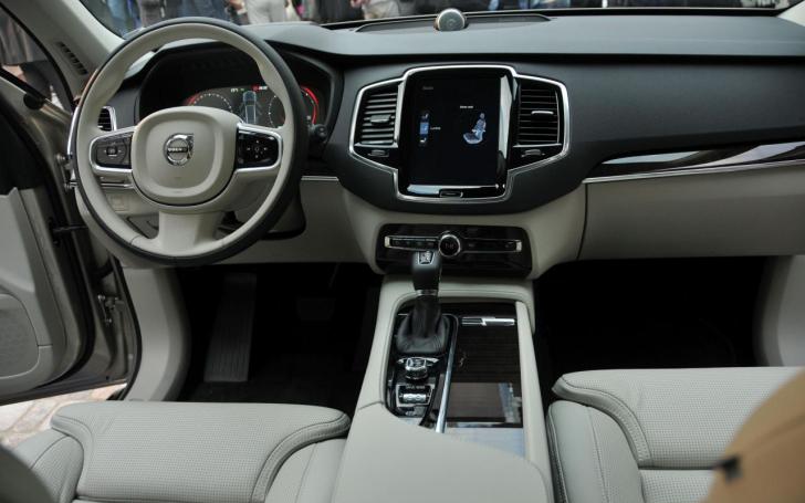Volvo XC90/Vytauto Pilkausko nuotrauka
