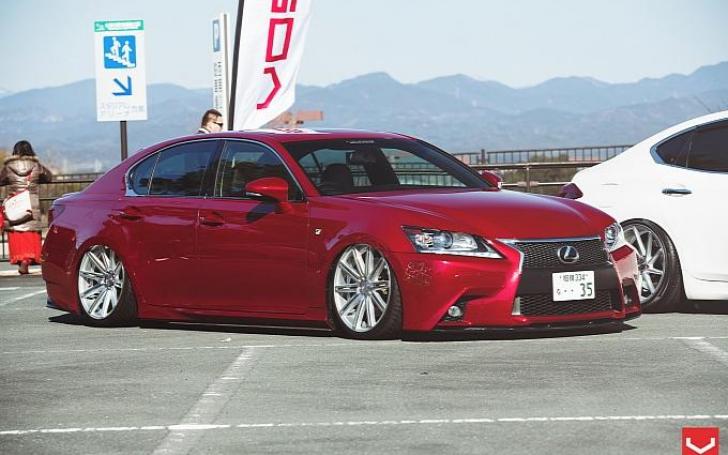Automobiliai/Vossen nuotrauka