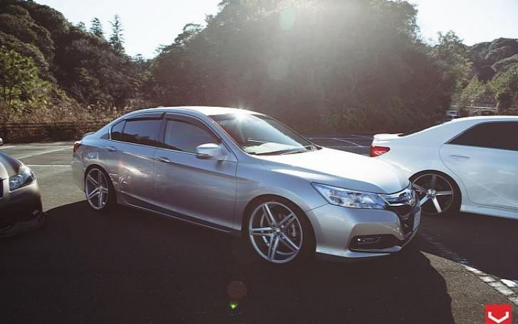 Automobiliai/Vossen nuotrauka