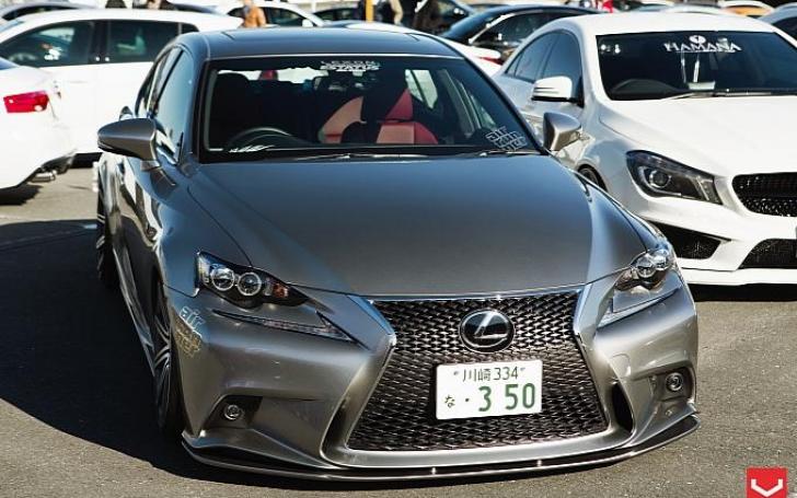 Automobiliai/Vossen nuotrauka