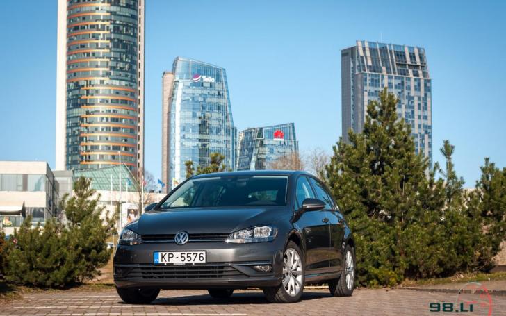 Atnaujintas septintos kartos VW Golf/Vytauto Pilkausko nuotrauka