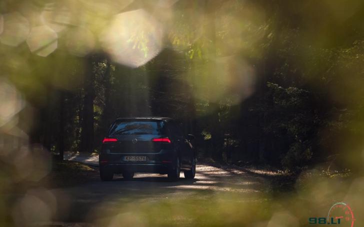 Atnaujintas septintos kartos VW Golf/Vytauto Pilkausko nuotrauka