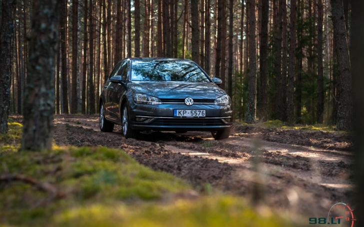 Atnaujintas septintos kartos VW Golf/Vytauto Pilkausko nuotrauka