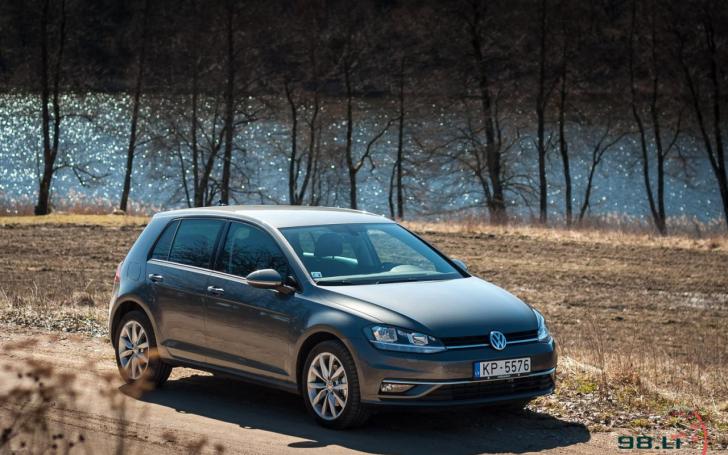 Atnaujintas septintos kartos VW Golf/Vytauto Pilkausko nuotrauka