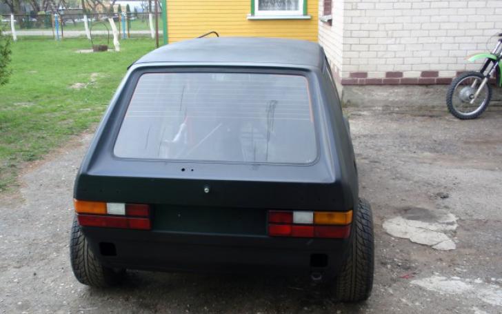 Automobilio galas atrodo taip/Asmeninio archyvo nuotrauka