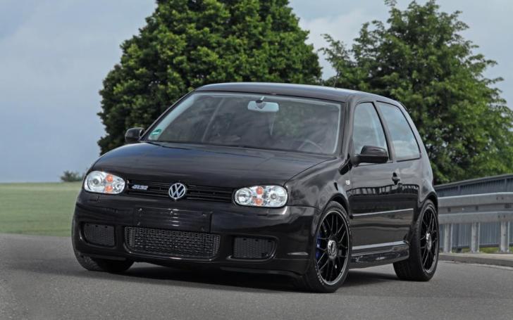 VW Golf R32 HPerformance/Gamintojo nuotrauka