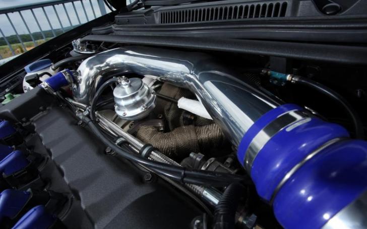 VW Golf R32 HPerformance/Gamintojo nuotrauka